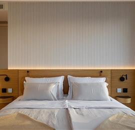 4 Bedroom Luxury Villa with Heated Pool and boat mooring, Ciovo near Trogir – Sleeps 8